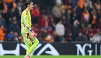 VIDEO: Nevídaný moment v Turecku. Brankár skóroval z obrovskej diaľky a priblížil svoj tím k záchrane