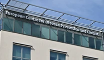 Európske centrum pre prevenciu a kontrolu chorôb neodporúča podávať tretiu dávku vakcíny