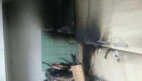 V Holíči horela kuchynská linka. Požiar sa rozšíril zo sporáku