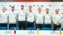Slovenskí tenisti nastúpia proti Holandsku bez zraneného Gombosa