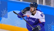 V prípravných kempoch NHL skončili ďalší traja Slováci, Bakoša vyradilo zranenie