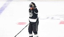 Fanúšikovia stáli na nohách. Kapitán Los Angeles Kings dosiahol významný míľnik