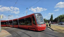 V Bratislave sa vykoľajila električka. Dôležitú ulicu čiastočne uzavreli