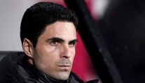 Tréner Arsenalu mal pozitívny test na koronavírus, Premier League zvolala mimoriadny míting