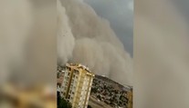 VIDEO: Keď sa deň premení v noc. Metropolou Turecka sa prehnala prachová búrka