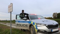 Bič na unikajúcich šoférov. Českí policajti vyvíjajú technológiu, vďaka ktorej môžu na diaľku zastaviť vozidlo