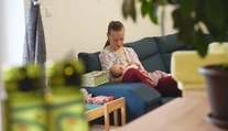 Netradičný pôrod v Krompachoch. Mamička si svoje bábätko sama vybrala z bruška