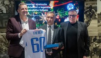 V Slovane by chceli viac Slovákov, chvália však plný štadión. Legendy belasých oslavovali jubileá