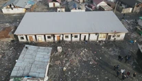 Konečne majú strechu nad hlavou. Po požiari v obci Svinia im postavili domy za štátne, časť však dodatočne zaplatia