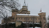 Ľad pri Bojnickom zámku láka korčuliarov. Pamiatkari majú jasnú odpoveď