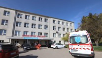 Urgent vo Zvolene praská vo švíkoch, ľudí trápi infekčné ochorenie