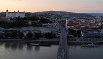 Vodiči v Bratislave, pripravte sa. Najbližšie dni vás čakajú dopravné obmedzenia