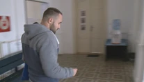 Dozorcu chytili, keď pašoval do väznice kokaín. Dostal za to nezvyčajný trest