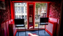 Amsterdam predstavil lokalitu, ktorá by mala nahradiť známy Red Light District. Obyvatelia sa proti nej búria