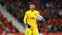 So spoluhráčom Valjentom v reprezentácii dlho chýbali. Greif sa však zastal Calzonu