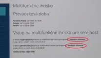 V tejto dedine rozdelili ihrisko zvlášť pre Rómov a zvlášť pre ostatných