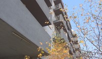 Zásadný posun v kauze Glance House: Padol verdikt, ktorý môže bytovku po dlhých rokoch vzkriesiť