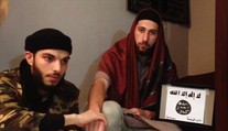 Zverejnili video dvoch útočníkov z francúzskeho kostola