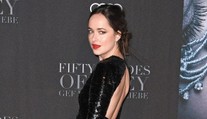 Neskutočne zmyselná Dakota Johnson. Keď sa otočila, všetkým vyrazila dych
