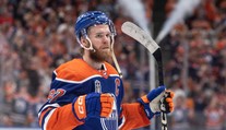 Connor McDavid si dá načas s rozhodnutím o budúcnosti.  Nechce rozptyľovať tím a túži po olympijskom zlate