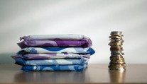 Musia si vybrať medzi hygienou a potravinami. Menštruačná chudoba sa týka aj Sloveniek