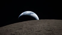 Prvá fotka z odvrátenej strany mesiaca. Astronauti zachytili dychberúci záber