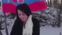 Slovenka, ktorá močila na Korán a pálila ho, pôjde zrejme do väzby