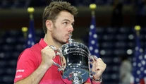 Zmena na tróne. Wawrinka zlomil trpiaceho Djokoviča