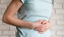 Únava, priberanie aj vysoký cholesterol: Osem príznakov, ktoré môžu signalizovať problémy s pečeňou