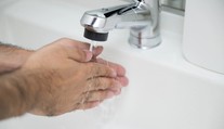 Pozor, na Slovensku sa rýchlo šíri žltačka. Hlavná hygienička má dôležitú radu, týka sa ovocia