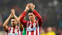 Torres ukončil éru v Atleticu Madrid dvoma gólmi, lúčil sa aj Iniesta