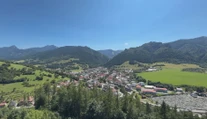 Terchová je v dnešných dňoch doslova preplnená. Miestni prišli s nápadom, ktorý turisti oceňujú