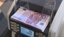 Vláda zrejme minie viac, ako plánovala. Slovákov čaká ďalšie uťahovanie opaskov