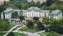 Úrad vlády podáva trestné oznámenie pre podozrenie z nehospodárnosti