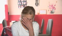Napriek tomu, že žena splatila byt, predali ho v dražbe inému majiteľovi. Teraz si musí s dvoma malými deťmi hľadať nové bývanie