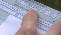 Pasca na živnostníkov. Prišiel vám šek s nemalým poplatkom? Určite ho neplaťte
