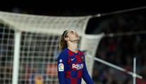 Griezmann sa vracia do Atletica, Barcelona získala L. de Jonga