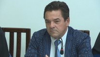 Dvojica sudcov z komunikácie z Threemy sa postavila pred komisiu Súdnej rady