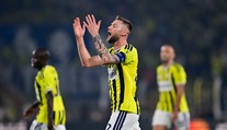 Súboj Slovákov o Ligu majstrov víťaza nepriniesol. Škriniar viedol Fenerbahce, Greif raz inkasoval