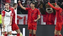 VIDEO: Musialove sólo od polovice, Gnabryho jasličky či premiérový gól Ita. Bayern konečne dominoval
