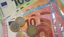 „Transakčná daň ukazuje, že vláda nemá stratégiu,“ kritizuje ekonóm. Varuje, že podlieza plánovaný výnos
