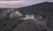 Vlani pečený vôl, tento rok zatvorené brány. Oslavy na Devíne budú len pre pozvaných, opozícia hovorí o papalášskej akcii