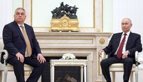 Orbán vyjadril Putinovi nádej, že mierové plány povedú k prímeriu a mieru. Hovorili aj o energiách