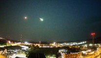 VIDEO: Úchvatný úkaz na oblohe kúsok od Slovenska, explodoval extrémne jasný bolid