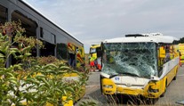 Vážna nehoda u susedov. Čelná zrážka dvoch autobusov si vyžiadala desiatky zranených