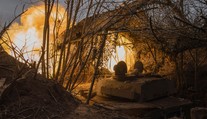 Rusi pokračujú v tlaku v oblasti Avdijivky. Ukrajinci hlásia, že odrazili 14 útokov na dedinu Lastočkyne