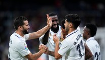 ZOSTRIH: Benzema s hetrikom a Rodrygovo výstavné delo. Real vyhral gólovú prestrelku