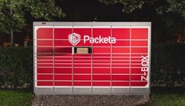 Z výdajného Z-boxu sa šíril neznesiteľný zápach. Ľudia niekedy posielajú poriadne bizarnosti, reaguje firma