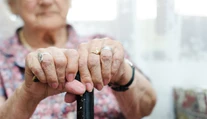 Súčasné rodičovské penzie skončia. Vláda našla iný spôsob, ako deti budú môcť pomôcť otcom a mamám