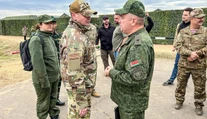 Otepľovanie vzťahov medzi Washingtonom a Minskom: Rusko-bieloruské manévre sledovali aj americkí dôstojníci